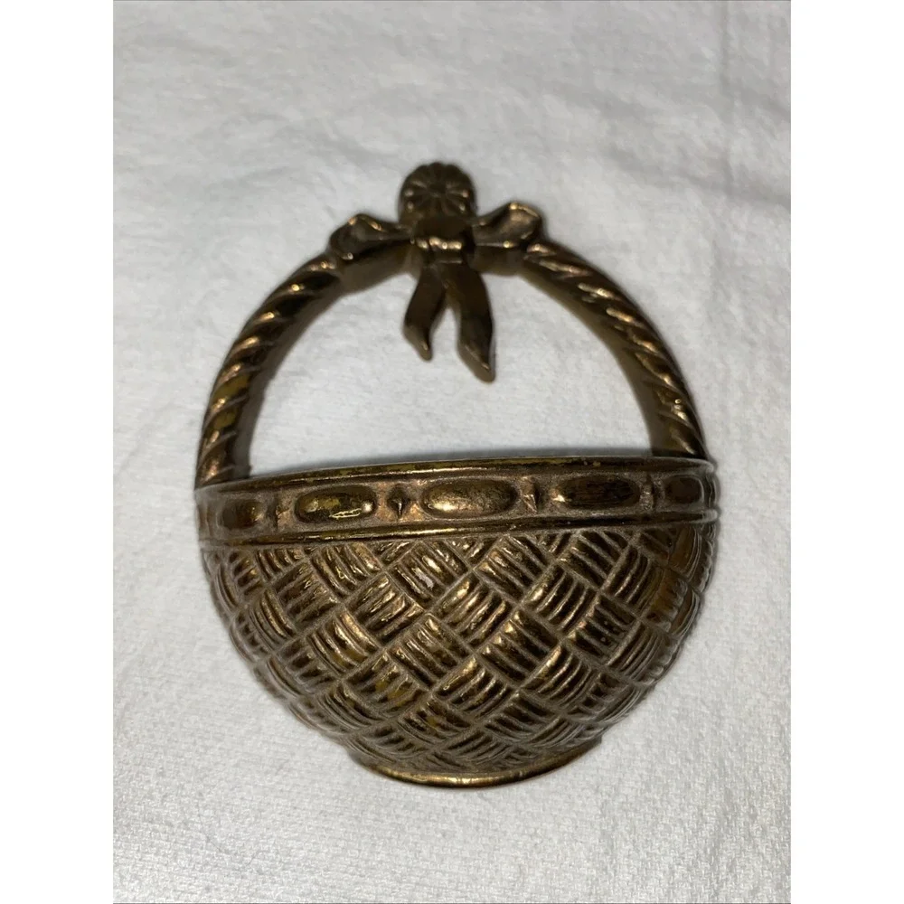 VNTG 1987 Pair of Gold Burwood Plastic Basket Wall Pockets/Flower Baskets